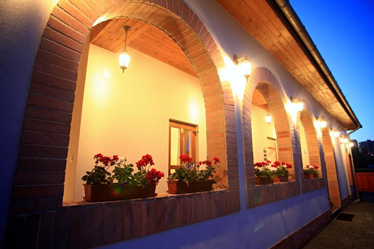 Pizza Tabor Apartman Miskolc Bagian luar foto