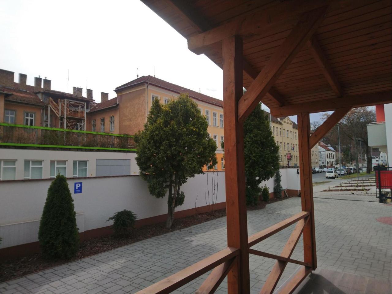 Pizza Tabor Apartman Miskolc Bagian luar foto